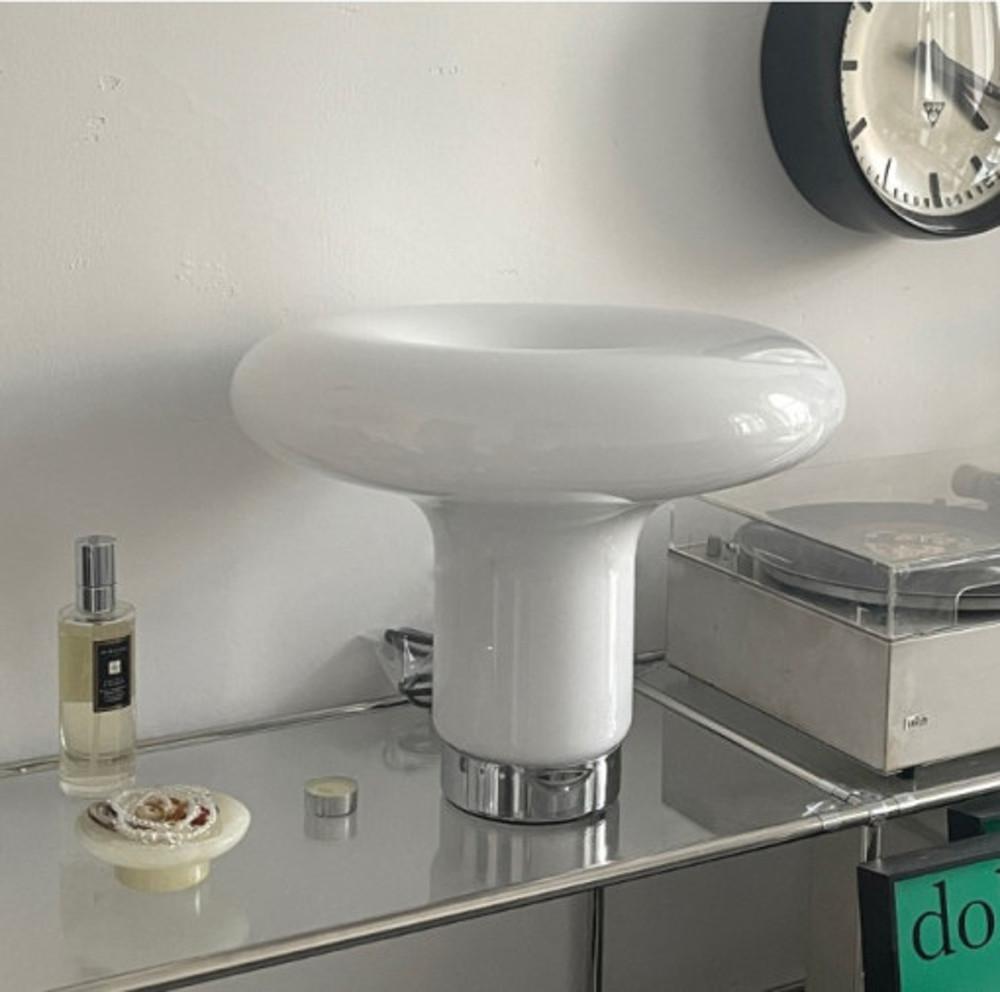 화이트 미니멀 머쉬룸 단 조명 램프 버섯 단스탠드 바우하우스 미드센츄리