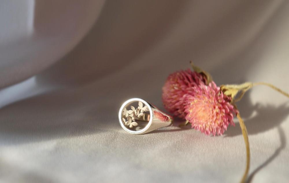 나비 인장 반지