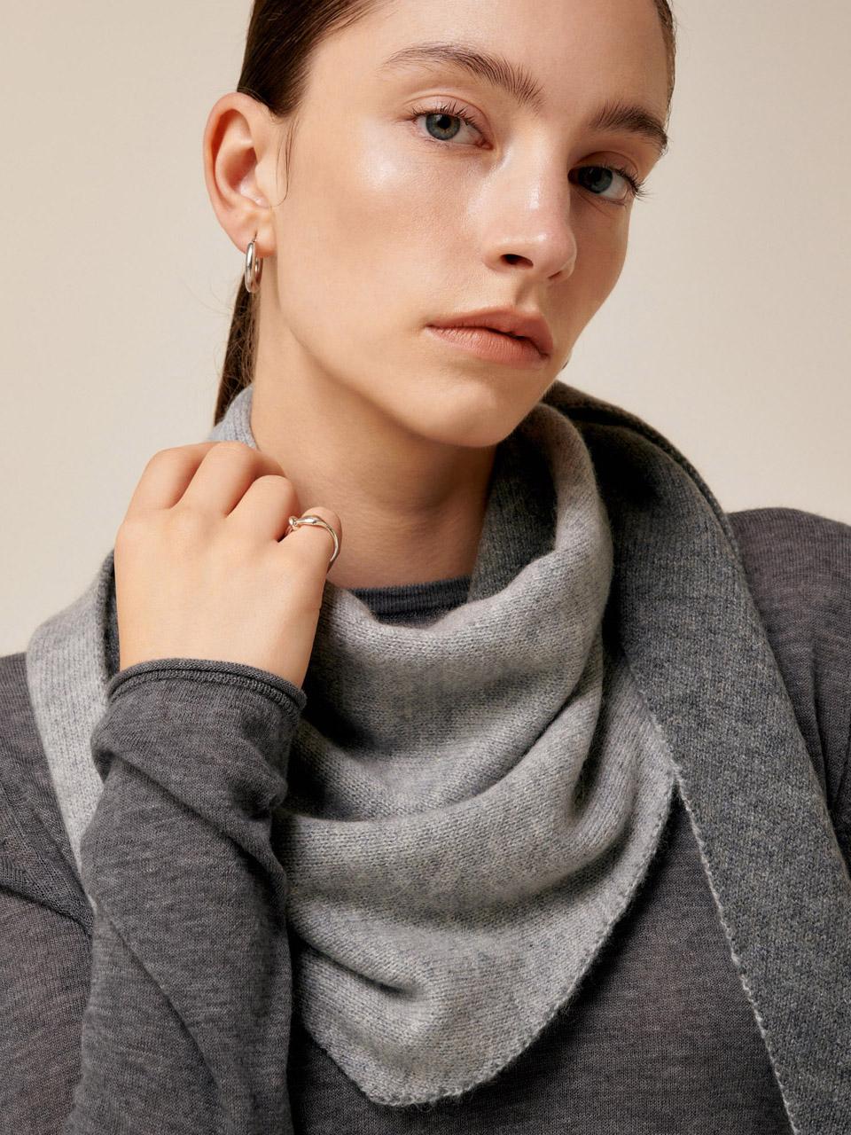 [3차리오더] 캐시미어100%  삼각 쁘띠 머플러 그레이