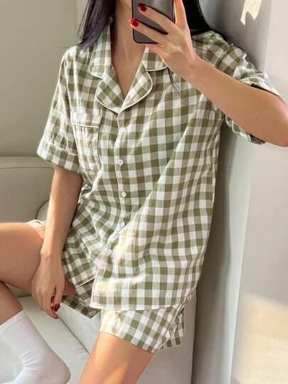 DAZY Simple Plaid Pattern Short Sleeve & Shorts Loose Pajama Set