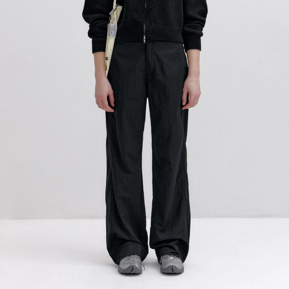 SOFT NYLON STRAIGHT-FIT PANTS_BLACK_LC241_PT03BK