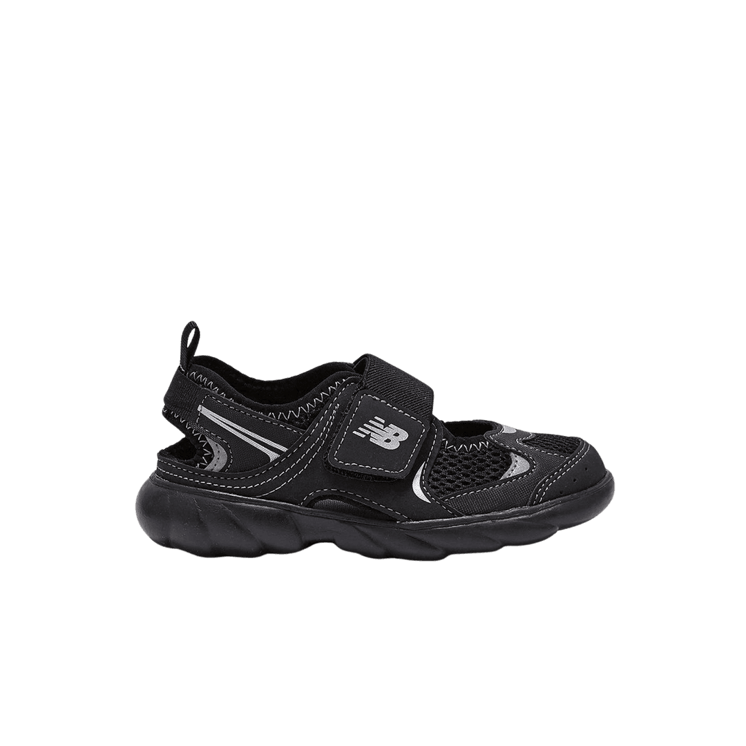 (Kids) New Balance Freedle 920 Sandal Black
