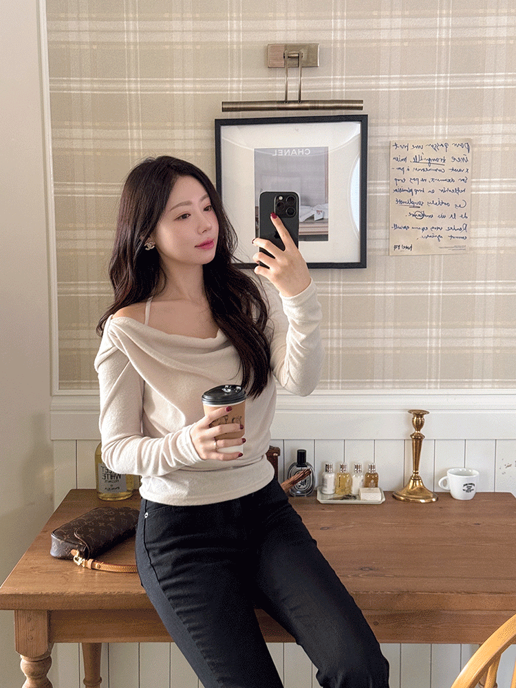 홀터 기모 드레이프 셔링 티셔츠