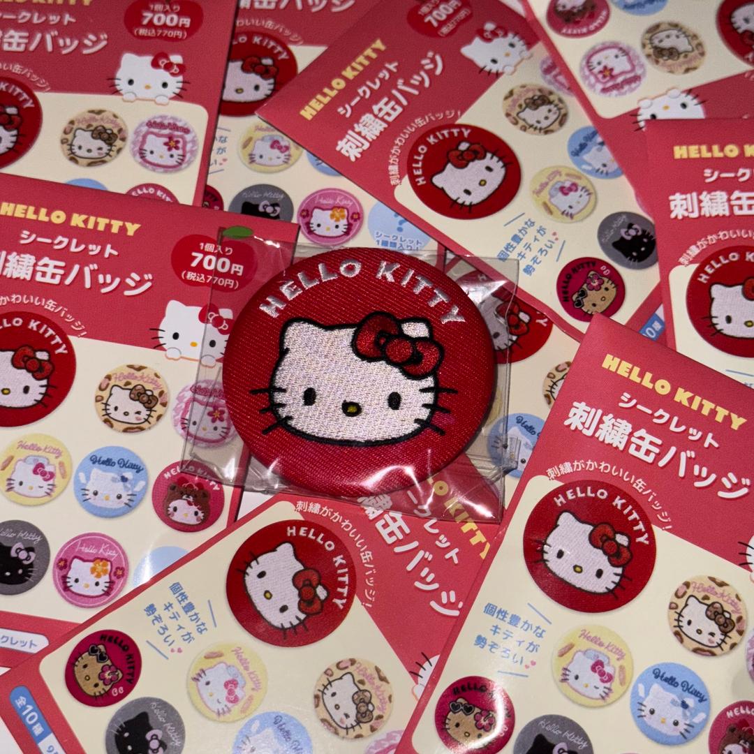 [망키야] 헬로키티 시크릿 자수 캔뱃지(랜덤)
