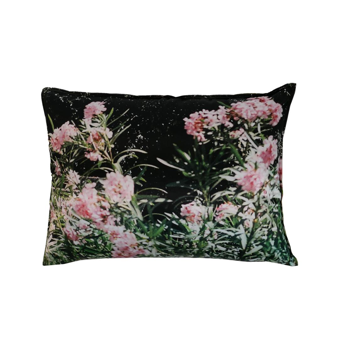 The garden pillowcase