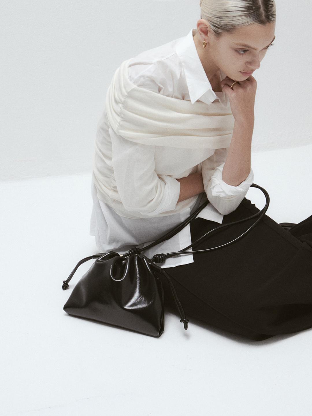 Nua Bag (Onyx Black)