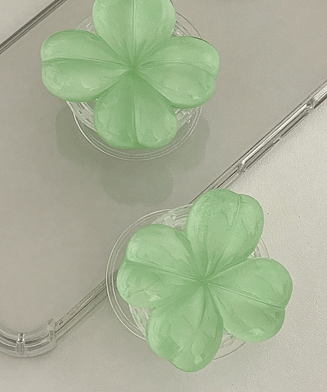 야광 네잎클로버 톡