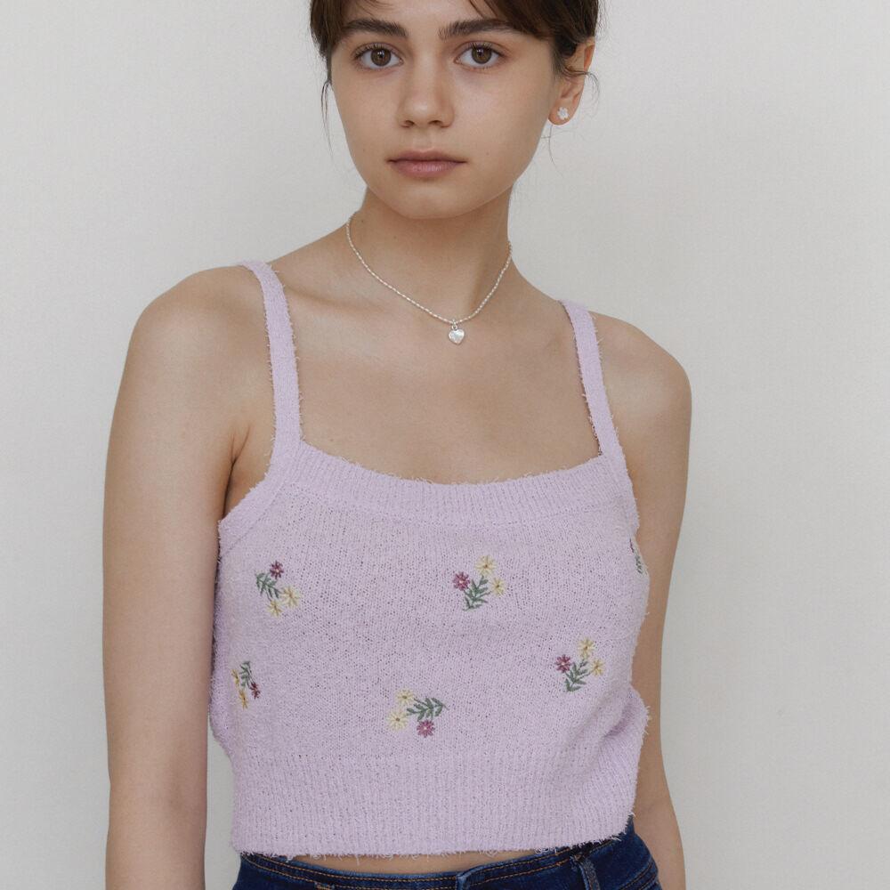 Floral Embroidery Cropped Knit Top