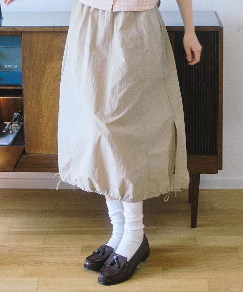 W HEM RIBBON SKIRT [BEIGE]