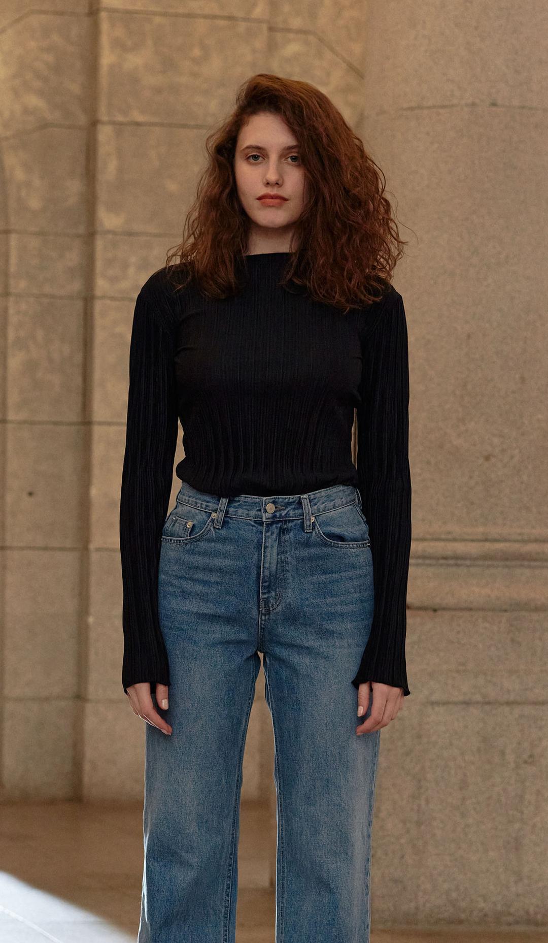 TWS SLIM PLEATED TOP_BLACK