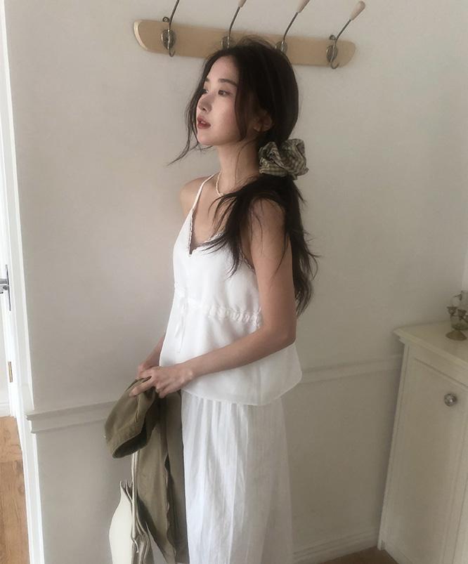 니어웨어 [🌸봄신상] 마쿠 레이스 나시블라우스 (2color)