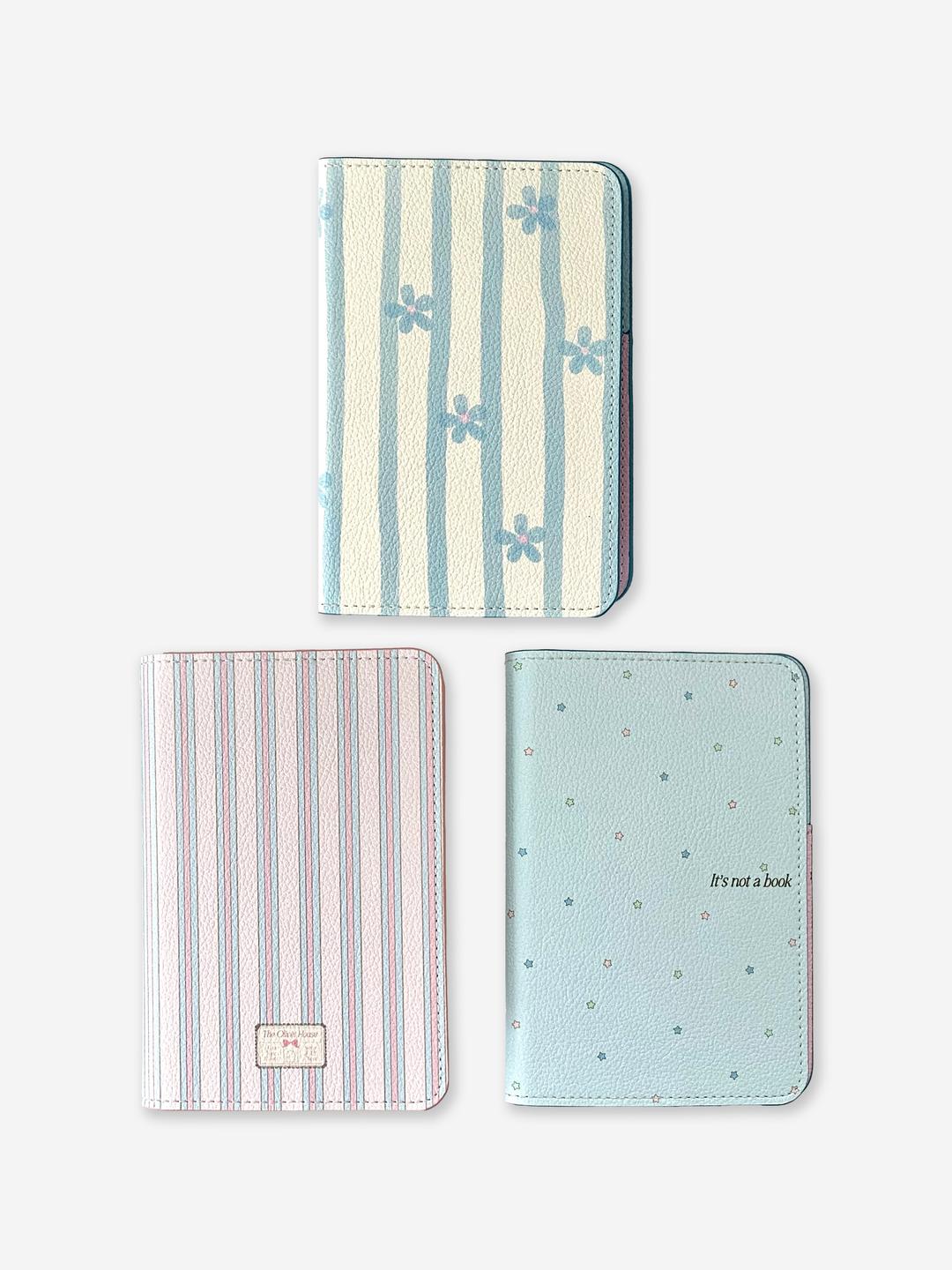 drawing pattern passport holder (3 options)
