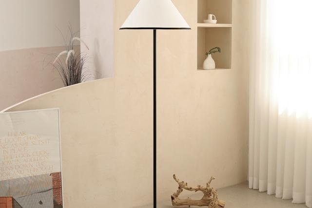 아이비 장스탠드 조명_2colors (마스크 10매 증정)