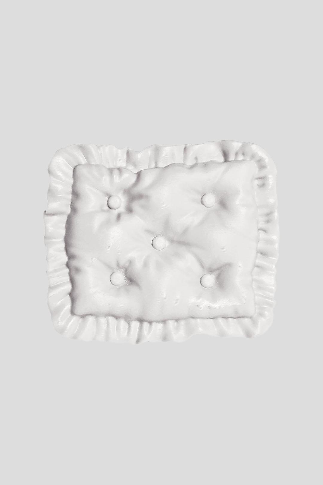 PILLOWTOK ∎  WHITE