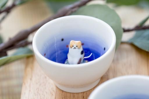 고양이의 연못잔