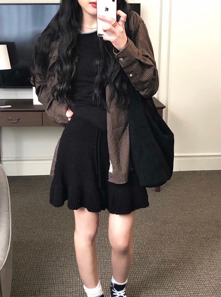 knit frill skirt & top