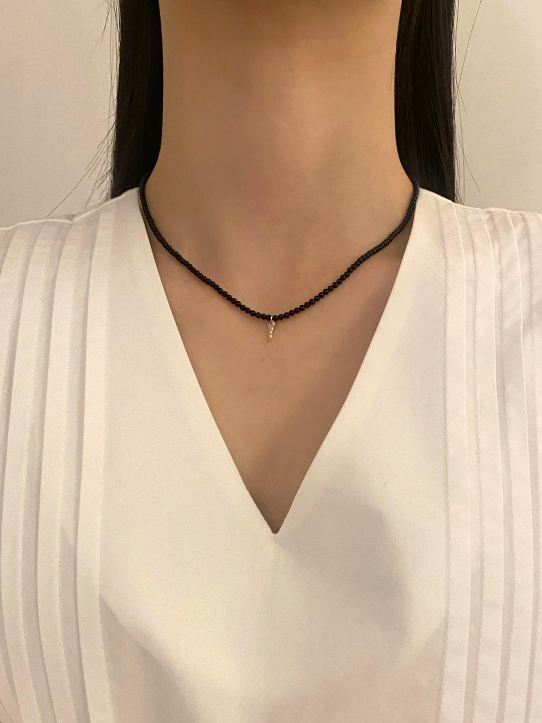 Flow necklae BLACK