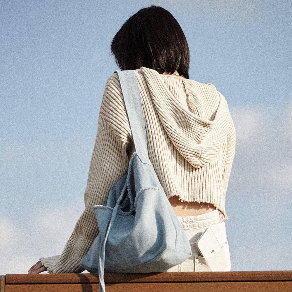 FRINGE HOBO BAG_PIGMENT BLUE