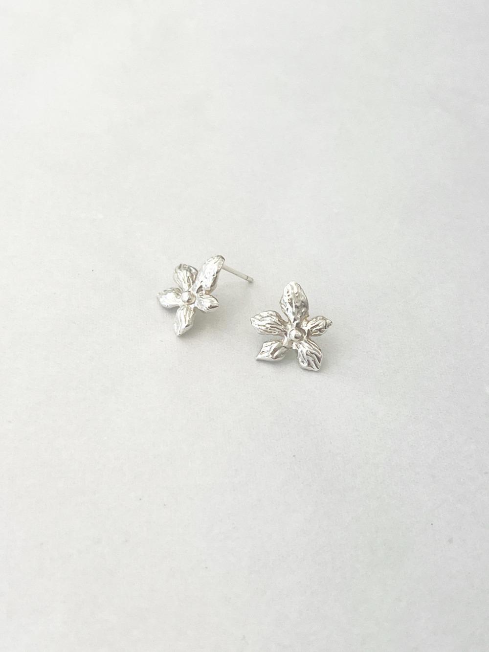 tinker.2 earring
