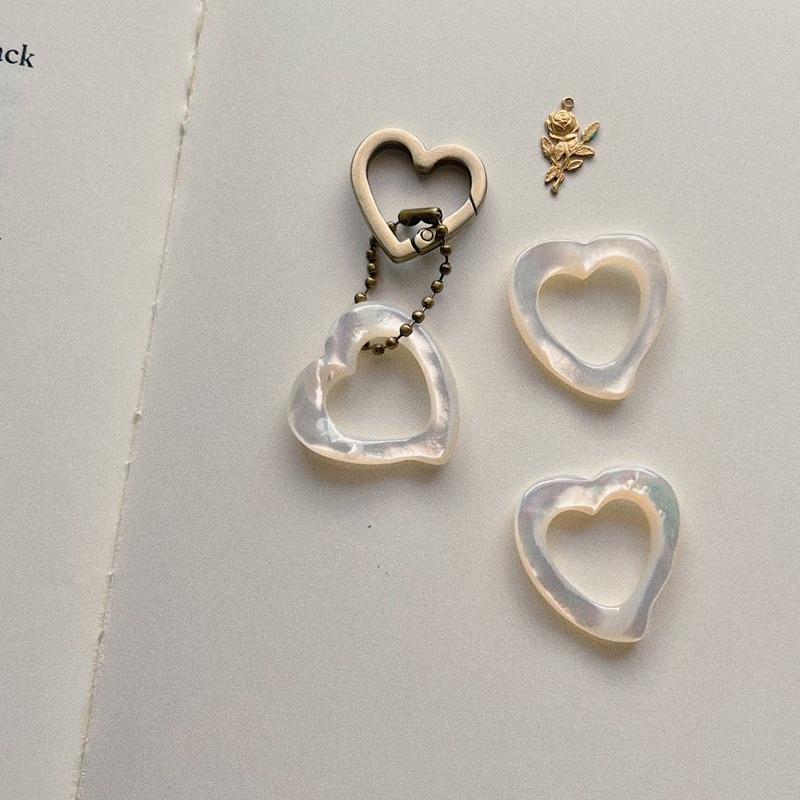 Shape of water 키링