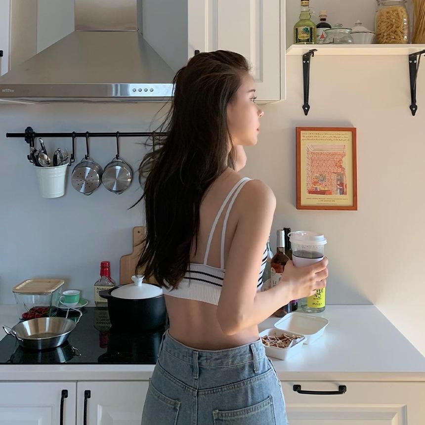 바닐라 골지 v넥 브라렛 패드고정 편한 브이넥 무지 스트라이프 운동 필라테스 요가 헬스