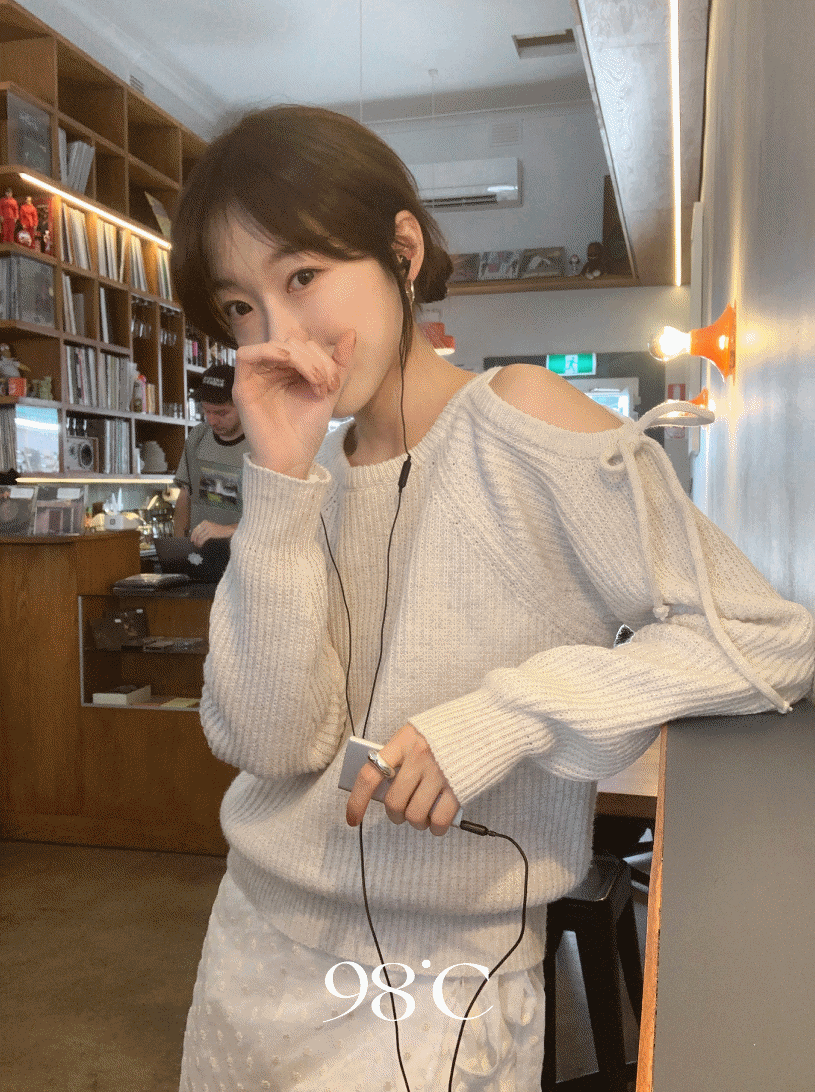 [🌷발레코어/봄신상10%][98project] 키비 리본 어깨트임 니트 - 3 color