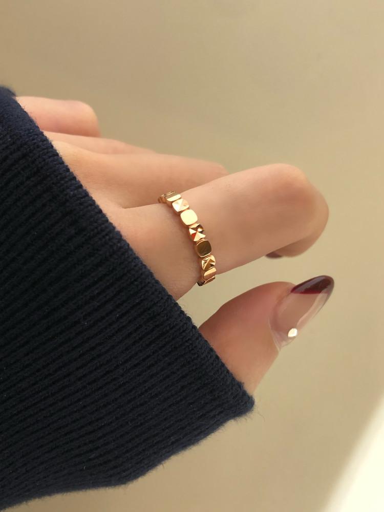 14k반지 18k 14K 컷팅 큐브 반사광 금반지 기본 심플 여자 우정링 자매링