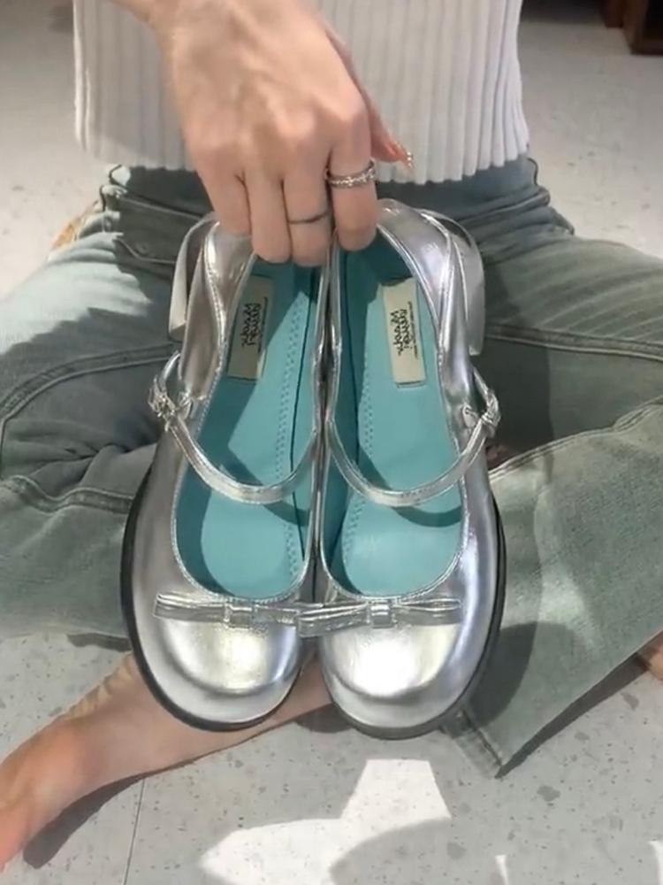 리벨라 메리제인 스트랩 리본장식 청키힐 펌프스 여성 패션 여름 실버 미들힐