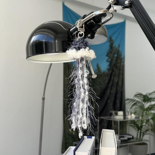 jellyfish keyring -Blue Black