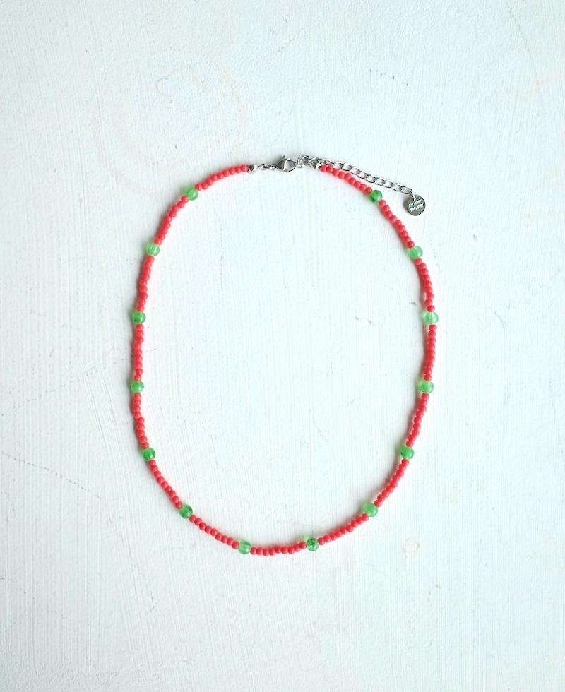 basic summer necklace