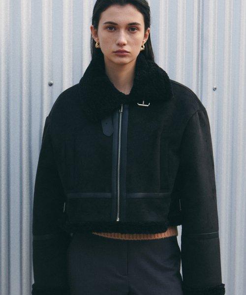 NICOLE SUEDE CROP MUSTANG_BLACK
