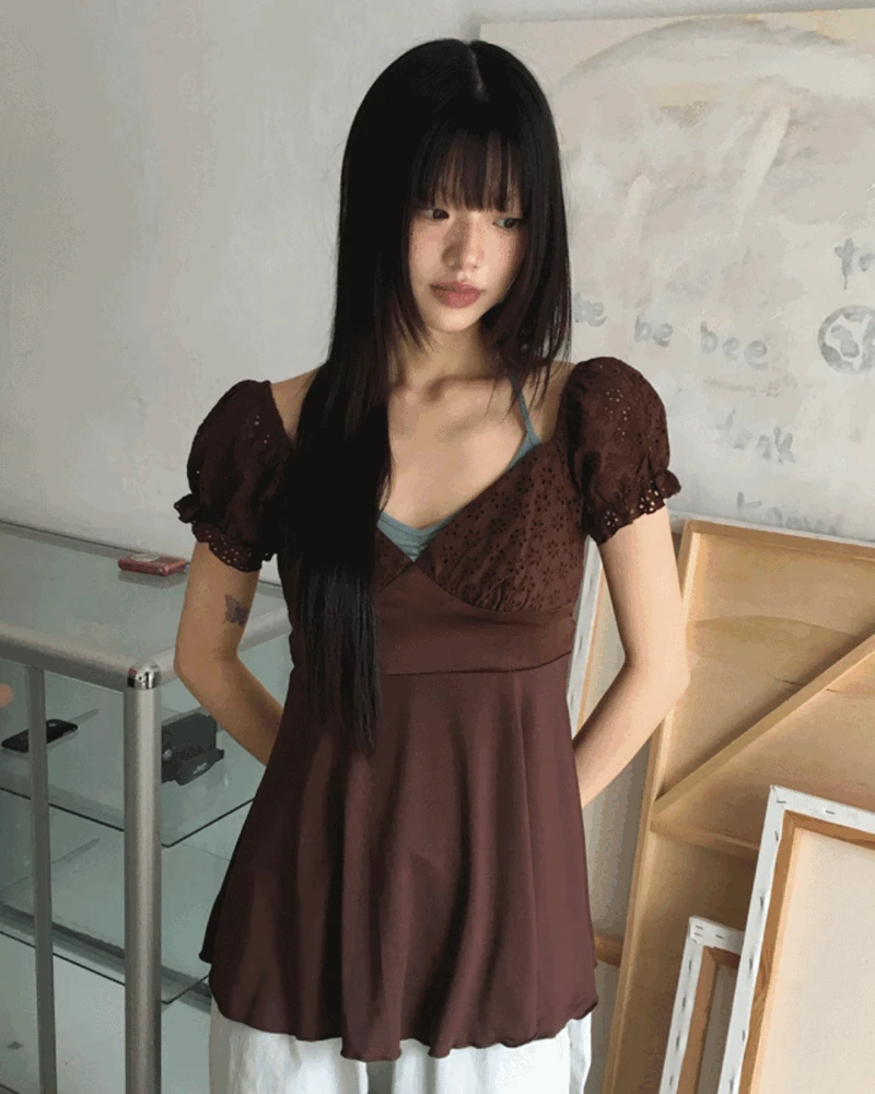 키아코 하트넥 퍼프 리본 펀칭 반팔 블라우스