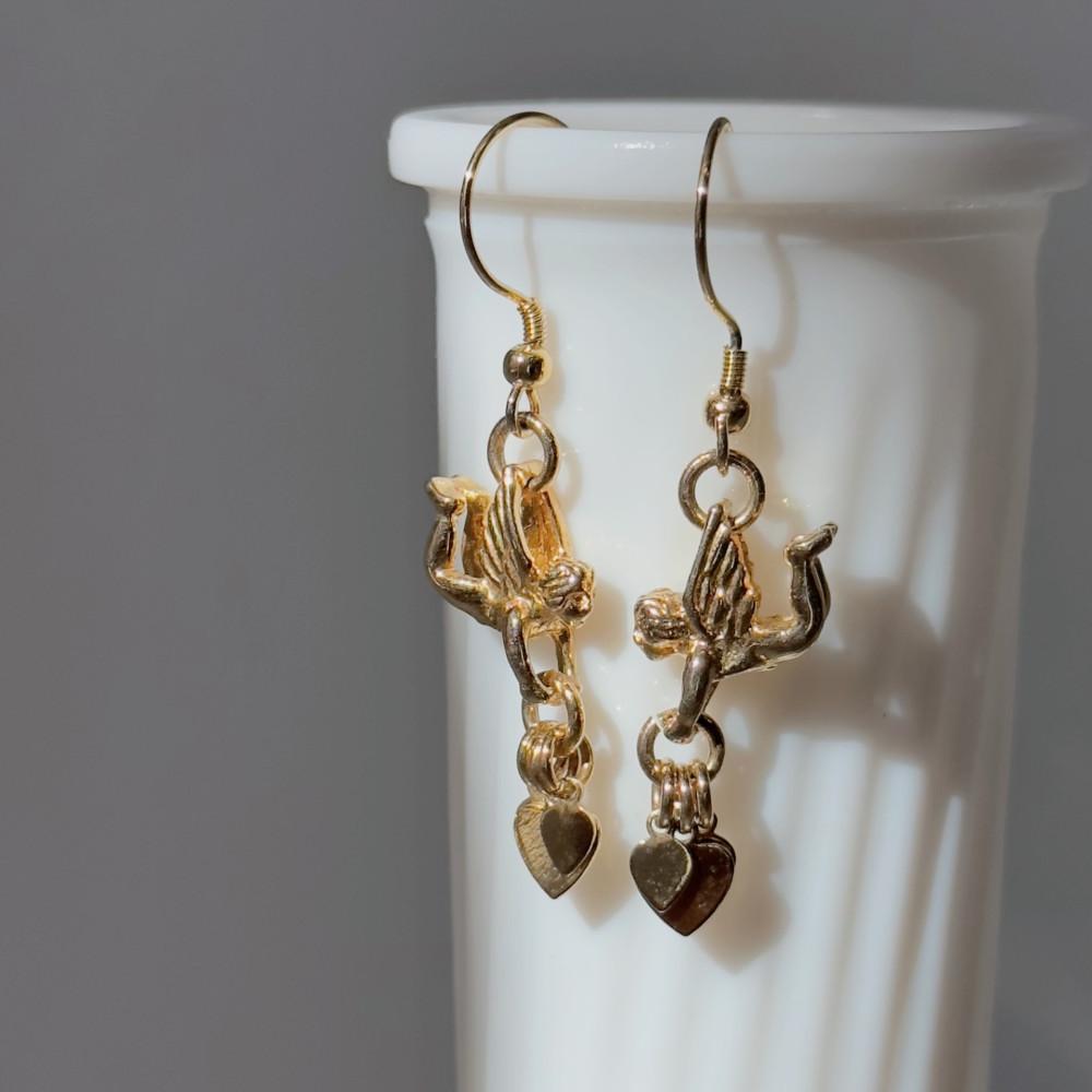 [중고] [침형] 트리플 하트를 들고 가는 천사 엔젤 드롭 빈티지 귀걸이