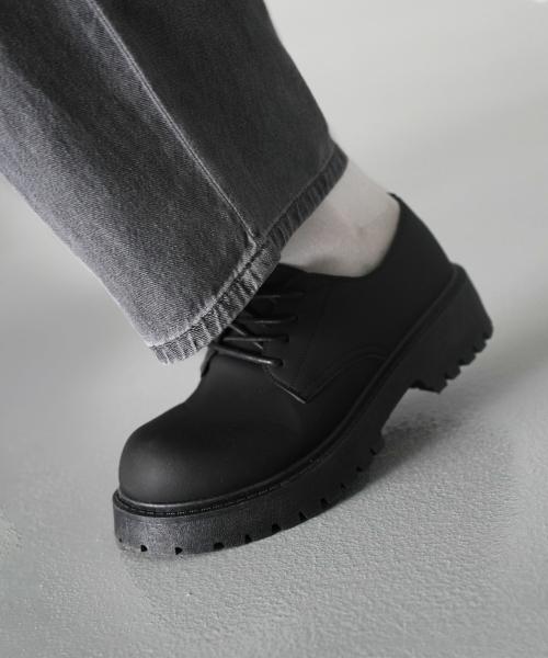 BOLD TOE DERBY