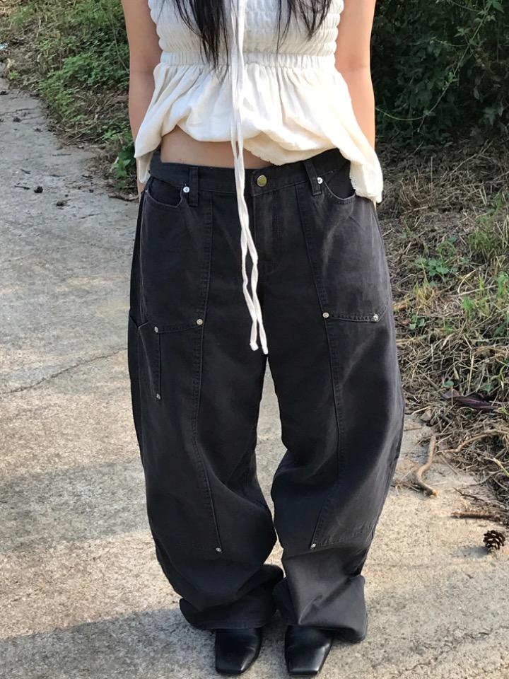 Detailed carpenter pants