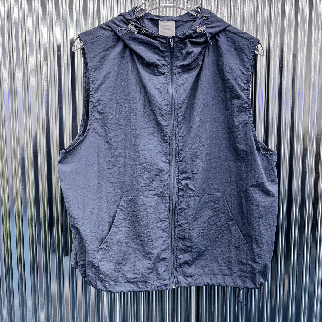 [새상품] 나일론 후드 베스트 자켓 (국내 L) AE250