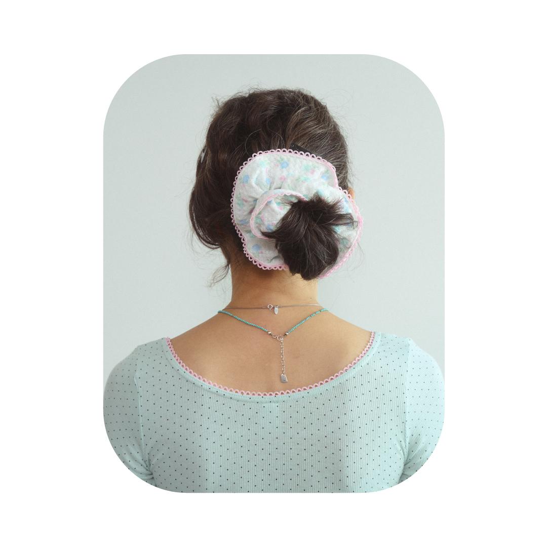 flower scrunchie white