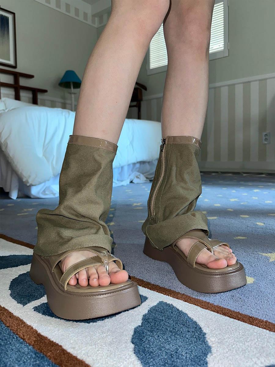 Platform warmer sandal