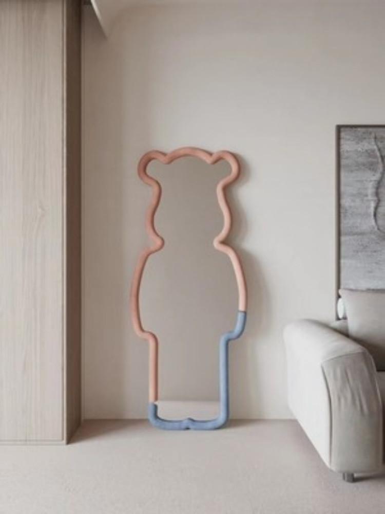 베어브릭 Bearbrick 칼루가 Kaluga 전신거울 미러