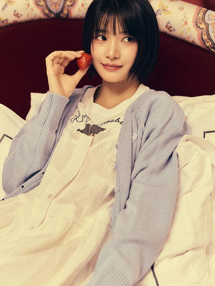 베티붑 래글런 브이넥 니트 가디건_베이비블루