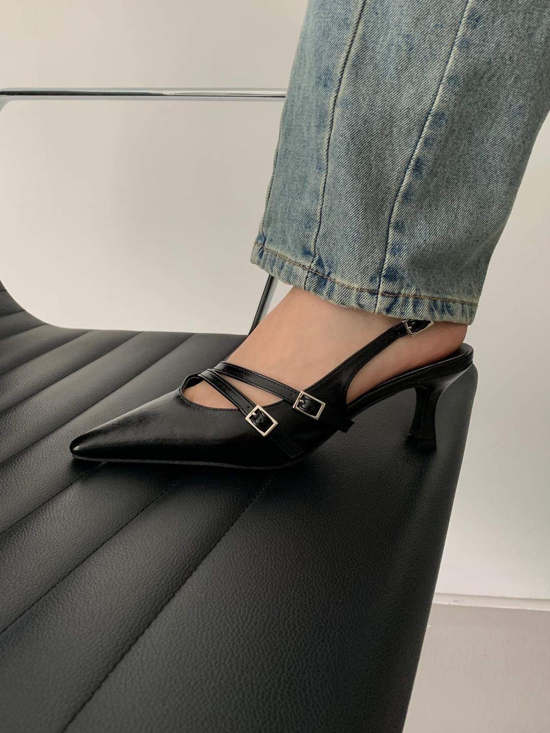 스틸레토 벨트 슬링백 힐
