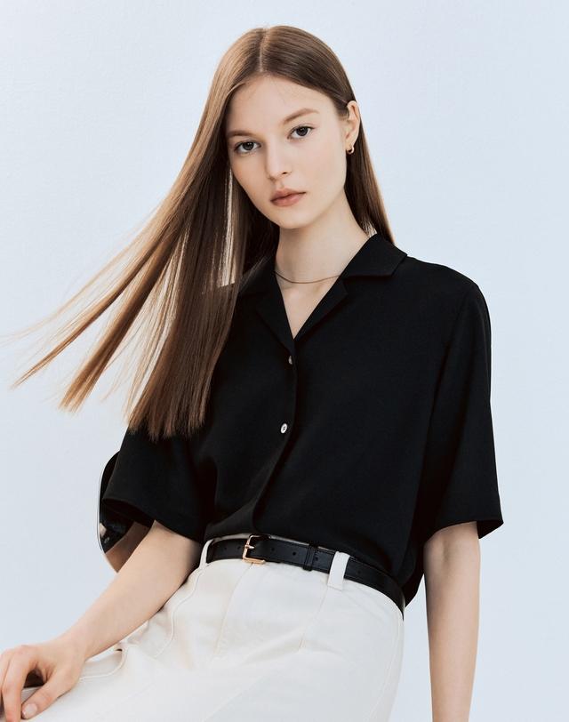 [LF몰 단독][CITY ESSENTIAL] 블랙 단색 반팔셔츠