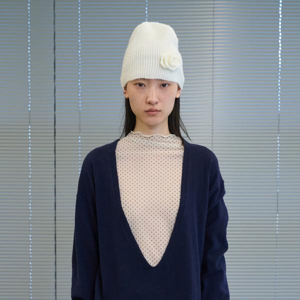 [3/9 순차 출고] Wide V-neck Knit (Navy)