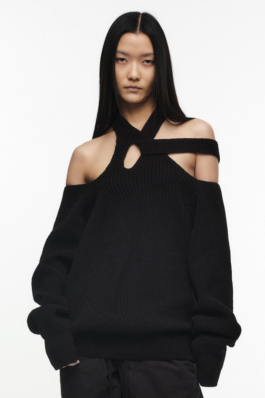HALTER STRAP KNIT BLACK
