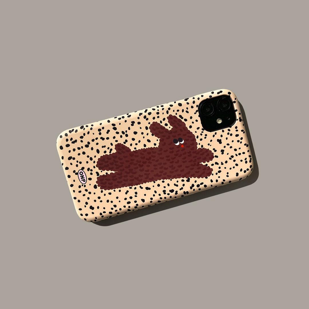 Jumping in the Sandy beach for phonecase, 오나이스피스