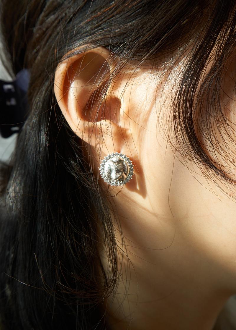 [E523]proximity round earring/모던 귀걸이 시선