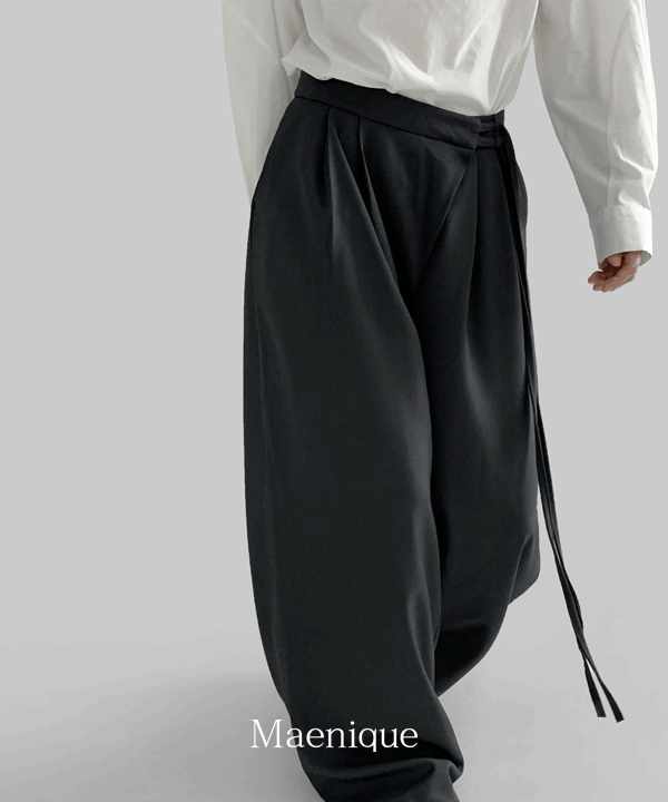 매니크 [🌿봄신상/MNQ] 나투라 스트랩 랩 슬랙스