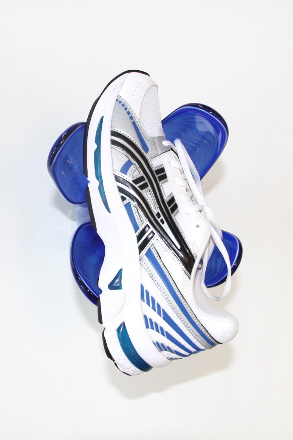 [아식스] GEL-KYRIOS"WHITE/BLACK\"