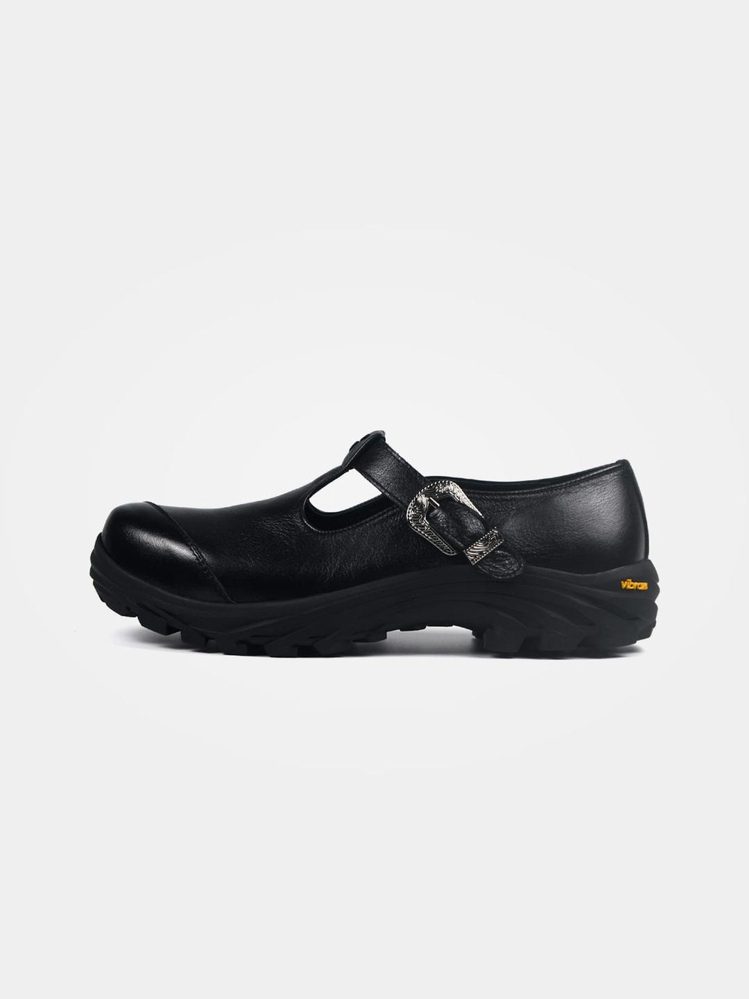 Uros, Black