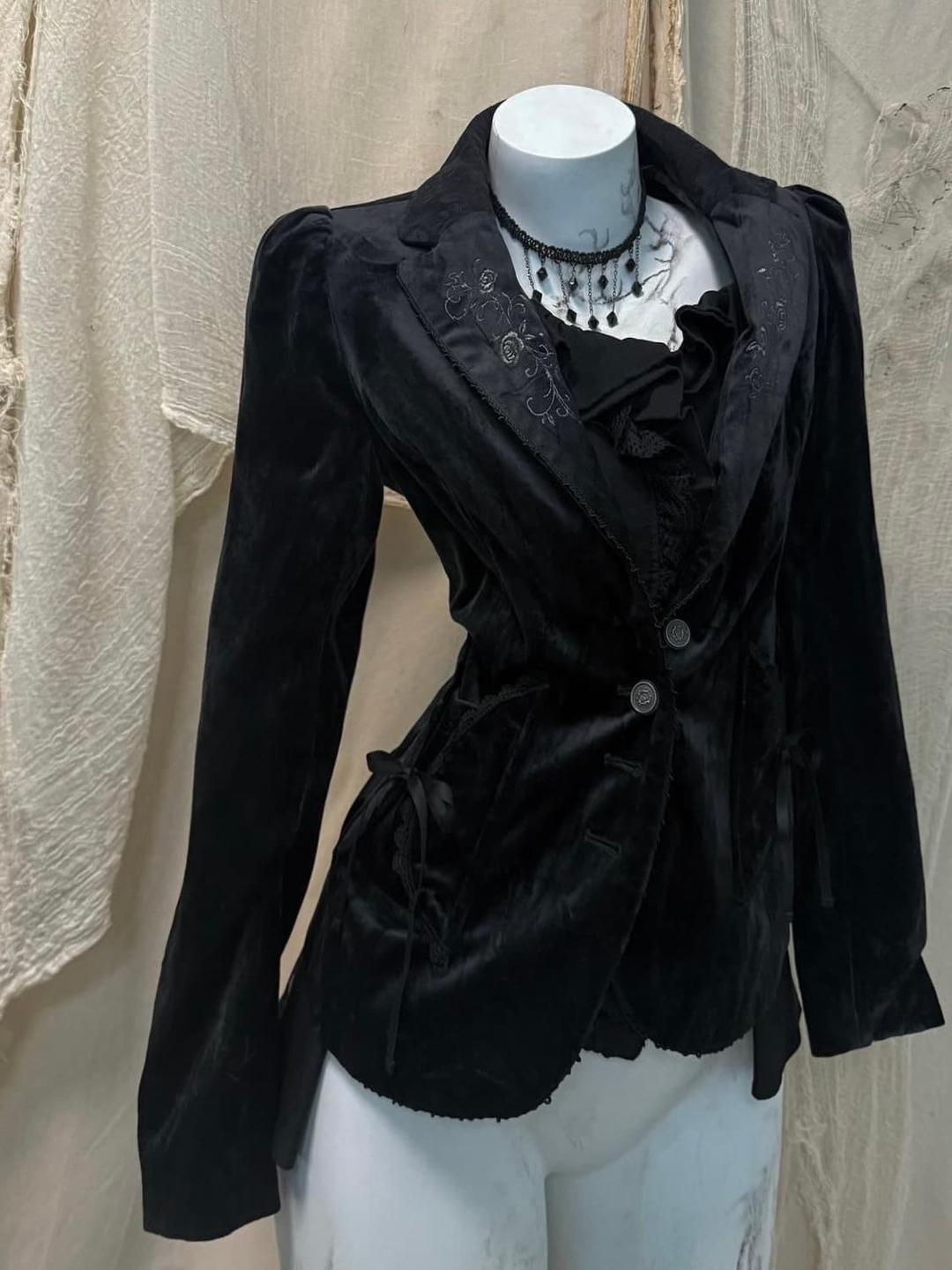 Axes Femme Velvet Detail Jacket | 후루츠패밀리